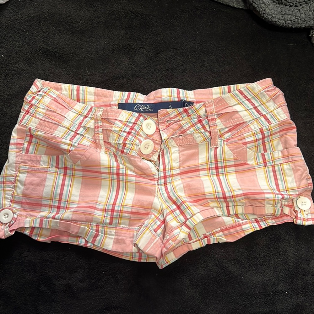 Vintage shorts front and back pockets are real no stains